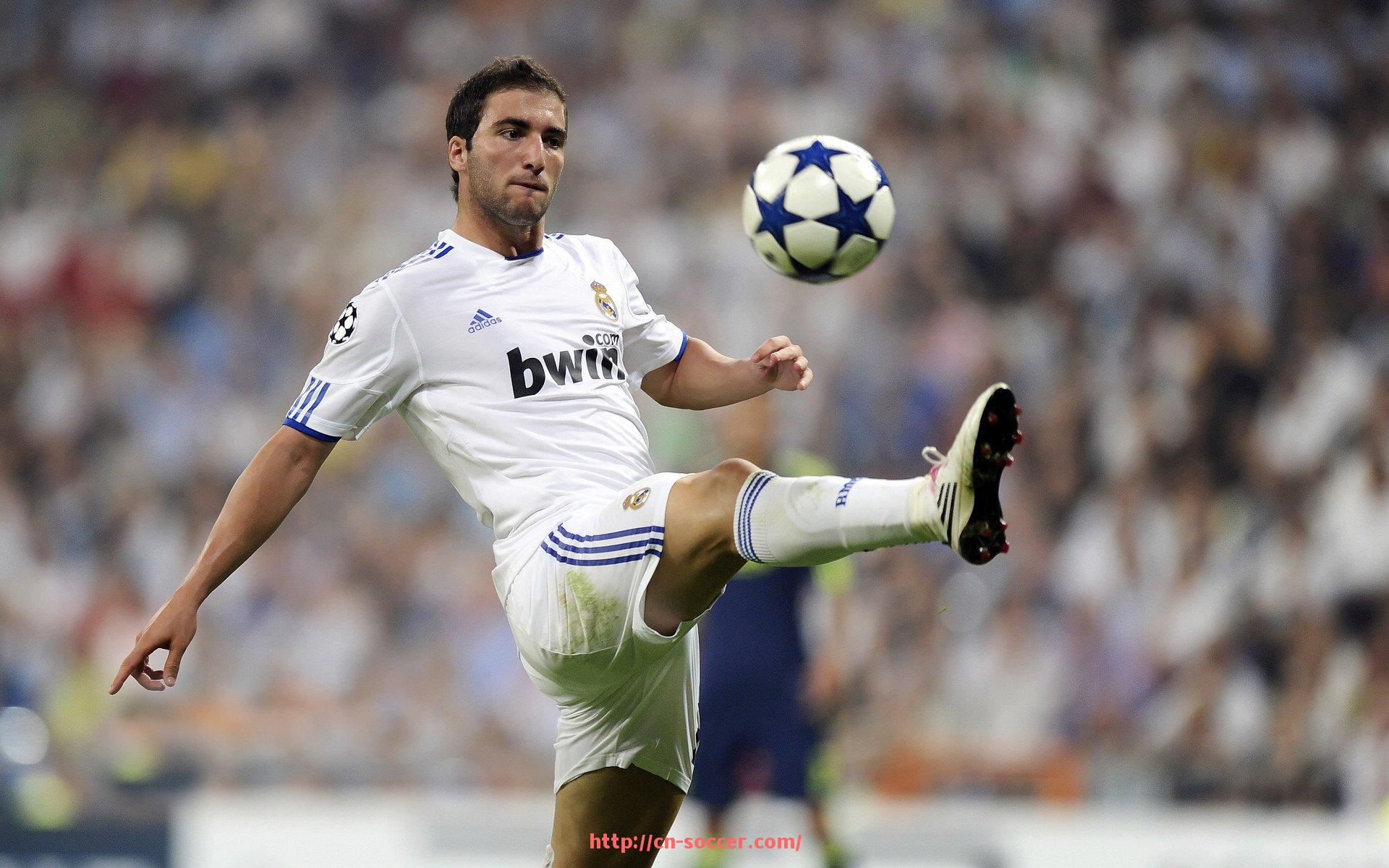 足球直播-法甲赛事内容丰富多样，精彩看点一览